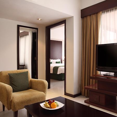Aryaduta Lippo Village Tangerang Exterior photo