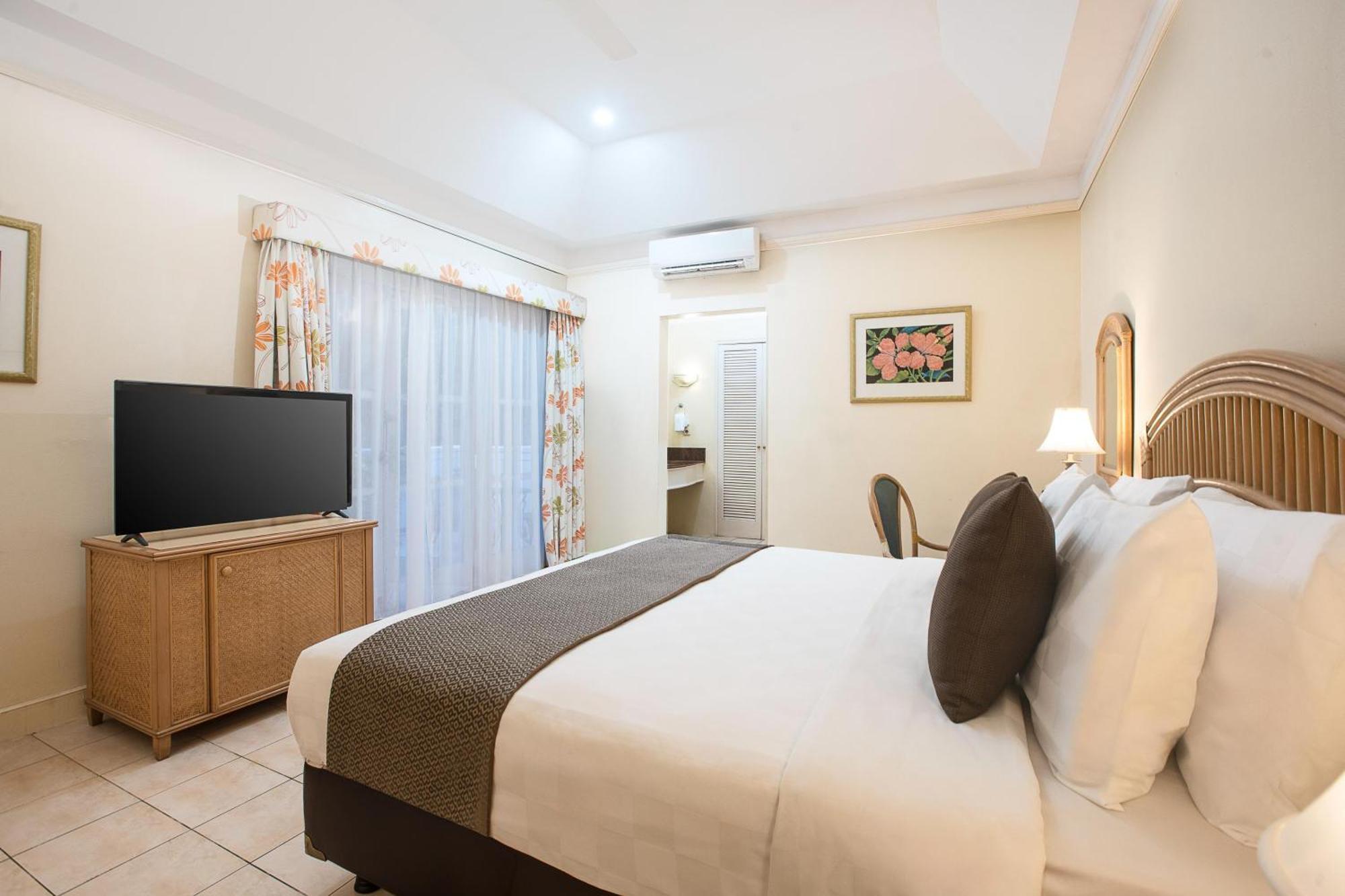 Aryaduta Lippo Village Tangerang Exterior photo